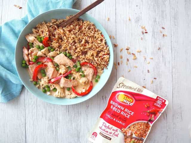 Photo of 15-Minute Red Salmon Curry